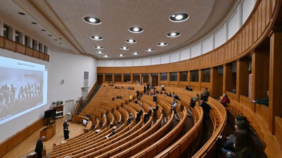 Die Hochschulen in Thüringen und Sachsen plädieren nach den Landtagswahlen weiter für Weltoffenheit. (Archivbild) Foto: Martin S