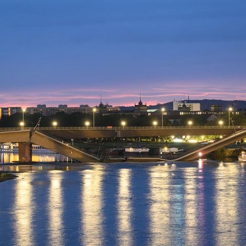 Eingestürzt: Die Carolabrücke ist eine von vier Elbbrücken in Dresden