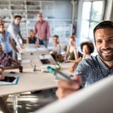 P - Personalentwicklung  Personalentwicklung umfasst alle Maßnahmen, die darauf abzielen, die Qualifikationen und Kompetenzen von Mitarbeitern gezielt zu fördern und zu entwickeln. Dazu gehören Fortbildungen, Trainings, Coaching und Mentoring. Ziel der Personalentwicklung ist es, die Leistungsfähigkeit der Mitarbeiter zu steigern und ihre Karriereentwicklung zu unterstützen, um die Wettbewerbsfähigkeit des Unternehmens zu sichern.