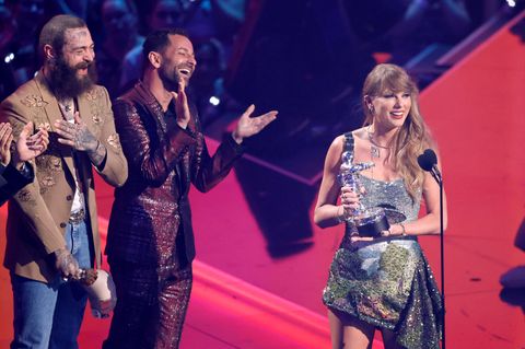 Der Preis für das Video des Jahres ging an Taylor Swift für den Song "Fortnight" mit Post Malone