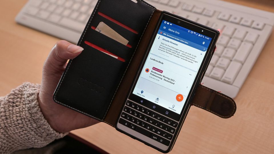 Bundesweiter Warntag: Heute schrillen Millionen Smartphones