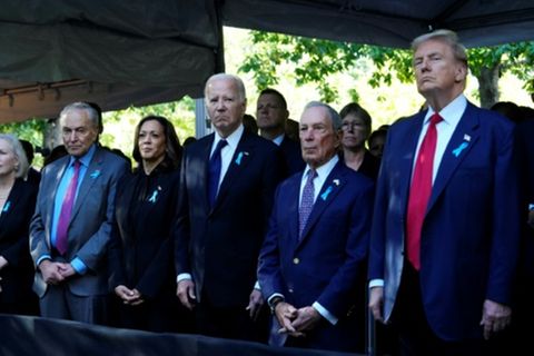 Trump (r.), Biden (M.) und Harris (2.v.l.) beim 9/11-Gedenken am Mittwoch in New York