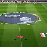 Im Müngersdorfer Stadion in Köln (heute Rheinenergie Stadion) fand die Trauerfeier für den im Alter von 70 Jahren an Lungenkrebs verstorbenen Christoph Daum statt. Das Stadion war seine Heimat, hier heiratete er ...