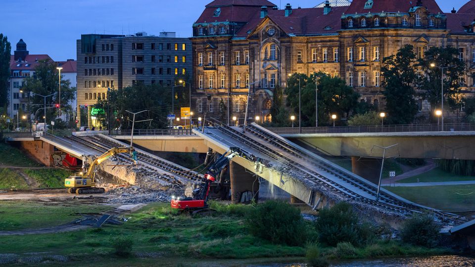 Teilsprengung der Carolabrücke soll Hochwasser zuvor kommen