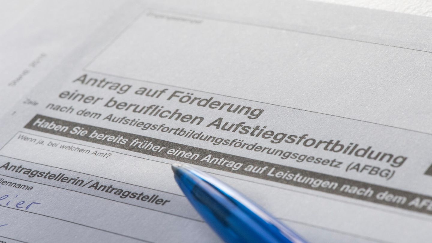 Mit dem Auftstiegs-Bafög kann man sich seine Weiterbildung finanzieren Mit dem Auftstiegs-Bafög kann man sich seine Weiterbildung finanzieren