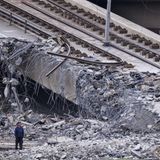 Die Einsatzkräfte müssen sich beeilen. Ab Sonntag wird ein Hochwasser an der Elbe vorhergesagt. Bisher führte der Fluss eher wenig Wasser, doch wegen heftiger Regenfälle im benachbarten Tschechien werden nun größere Wassermassen erwartet
