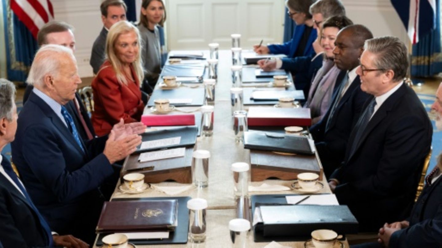 US-Präsident Biden und der britische Premier Starmer bei ihrem Treffen im Weißen Haus