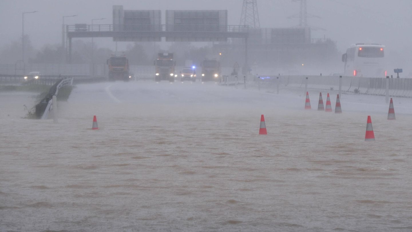 Das Wasser steht doch 80 Zentimeter hoch