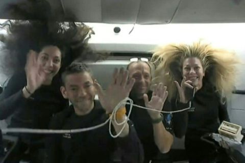 Standbild der "Poralis Dawn"-Crew vom Freitag