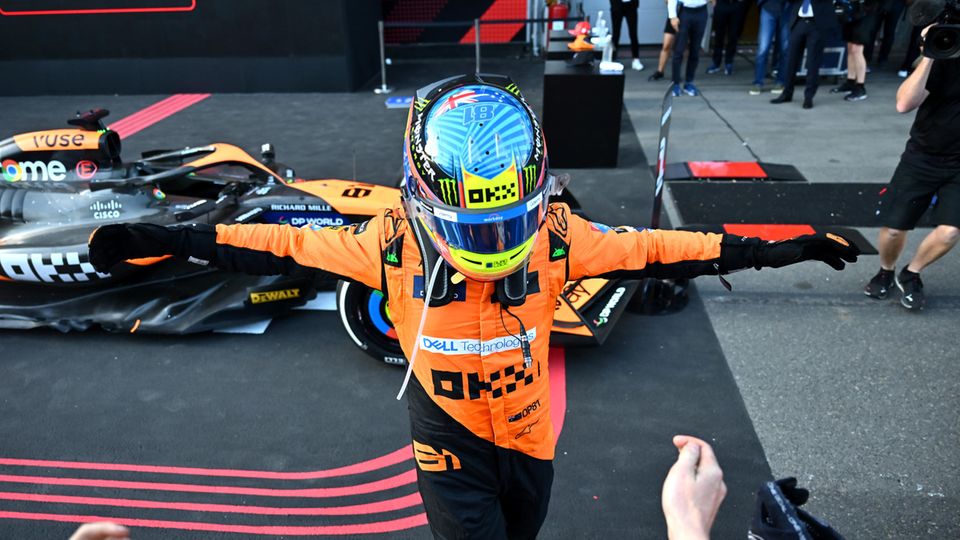 McLaren-Pilot Oscar Piastri jubelt in der Formel 1