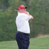 Donald Trump auf einem Golfplatz