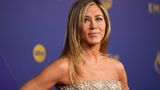 Klassische Eleganz: Hollywood-Megastar Jennifer Aniston (55, "The Morning Show") zeigte sich im Perlenkleid von Oscar de la Renta