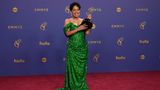 Liza Colon-Zayas gewann den Preis als beste Nebendarstellerin in der Restaurantserie "The Bear". Sie gilt als Überraschungssiegerin und setzte sich gegen Hannah Einbinder aus "Hacks" und Meryl Streep aus "Only Murders in the Building" durch