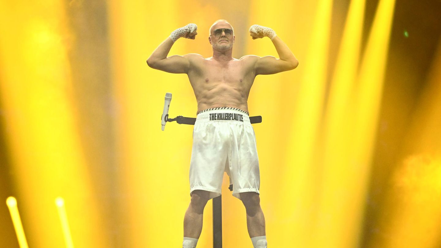 Stefan Raab: TV comeback in the white Meister Proper look