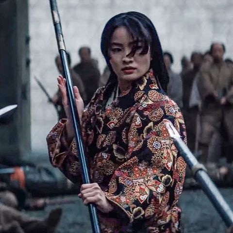 Edle Mariko will sich in "Shogun" den Weg aus der Festung erkämpfen.