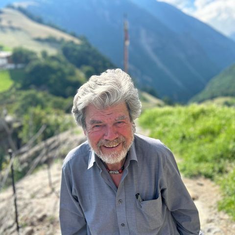 Reinhold Messner in der Natur
