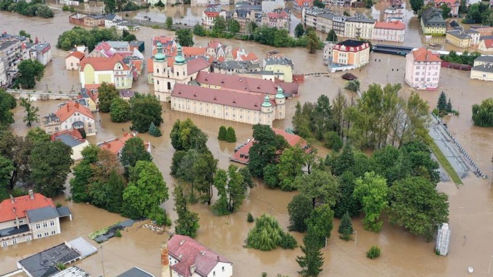 Verheerende Verwüstung in Klondzko in Polen. Foto: Maciej Kulczynski/PAP/dpa