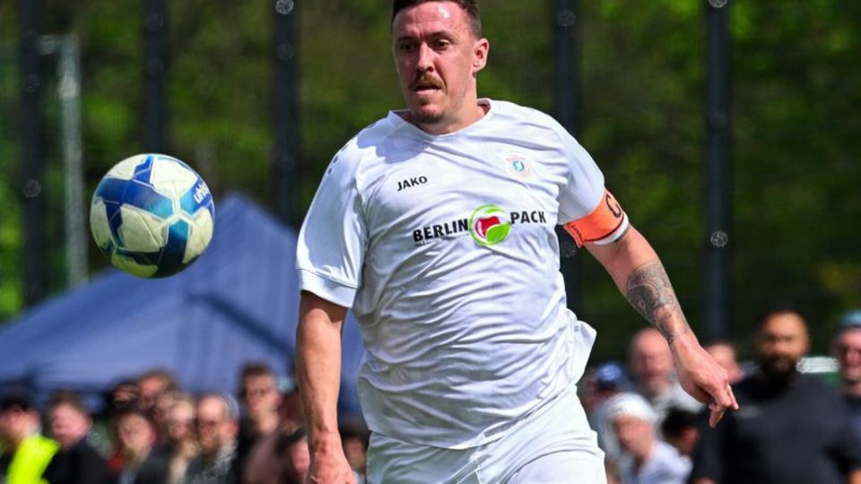 Im Kreisliga-Spiel am Sonntag mit Max Kruse eskalierte die Situation. Foto: Soeren Stache/dpa