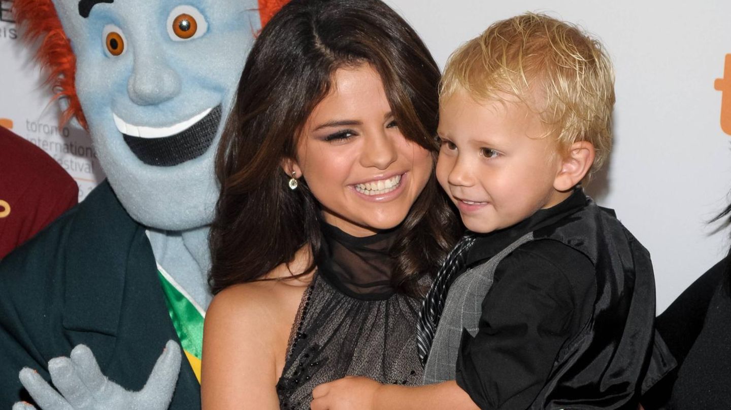 Selena Gomez mit Justin Biebers Bruder