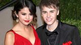 Selena Gomez und Justin Bieber 2011 bei der Vanity Fair Oscar-Party