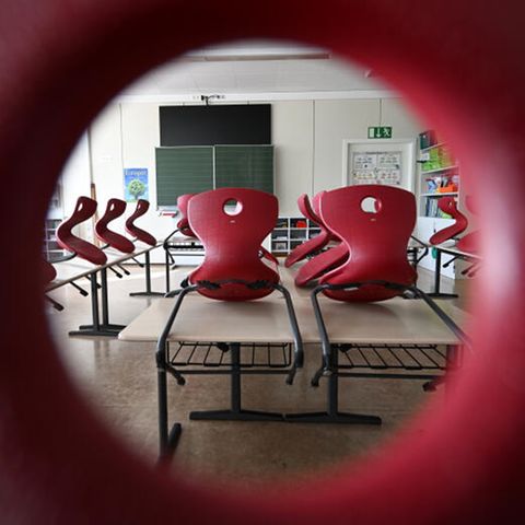 Rechtsruck an Schulen: Blick in ein leeres Klassenzimmer