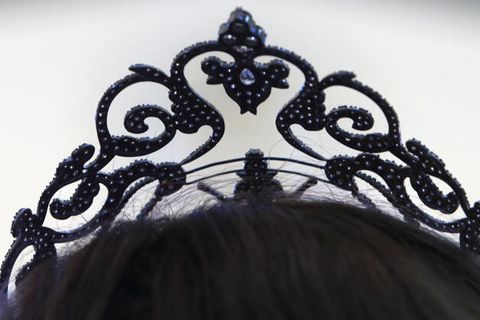 Die begehrte Krone der Miss Intercontinental