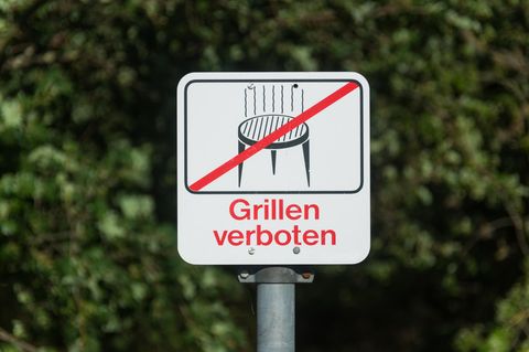 Symbolbild für Grillen verboten