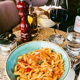 Pasta Strozzapreti Pollo e Paprika