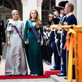 Mit einer feierlichen Zeremonie wurde in den Niederlanden das parlamentarische Jahr eröffnet. Dabei stellt der Monarch oder die Monarchin den Haushaltsentwurf und die Pläne der Regierung für das kommende Jahr vor. Prinsjesdag heißt das Ganze und gilt als einer der Höhepunkte im Kalender der Royals. König Willem-Alexander und Königin Máxima gingen mit Kronprinzessin Amalia am Dienstag voran. Vor allem...
