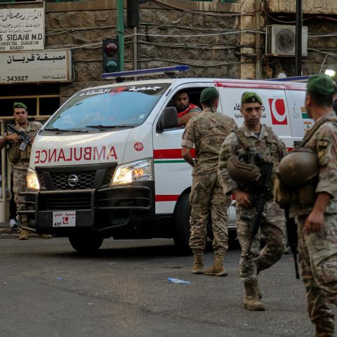 Die Krankenwagen in Beirut kamen im Minutentakt: Am Dienstagnachmittag explodierten im gesamten Libanon präparierte Pager-Geräte der Terrormiliz Hisbollah. Tausende Kämpfer, aber auch Unschuldige wurden verletzt. Neun Menschen starben bisher.