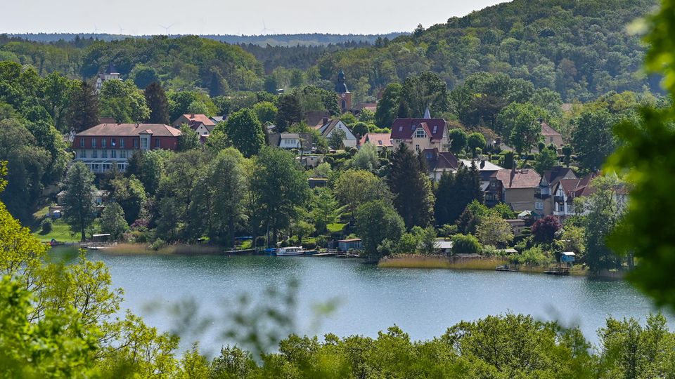 Schermützelsee Ach, wie schön: Der Schermützelsee (mit E, nicht mit A) mit Buckow