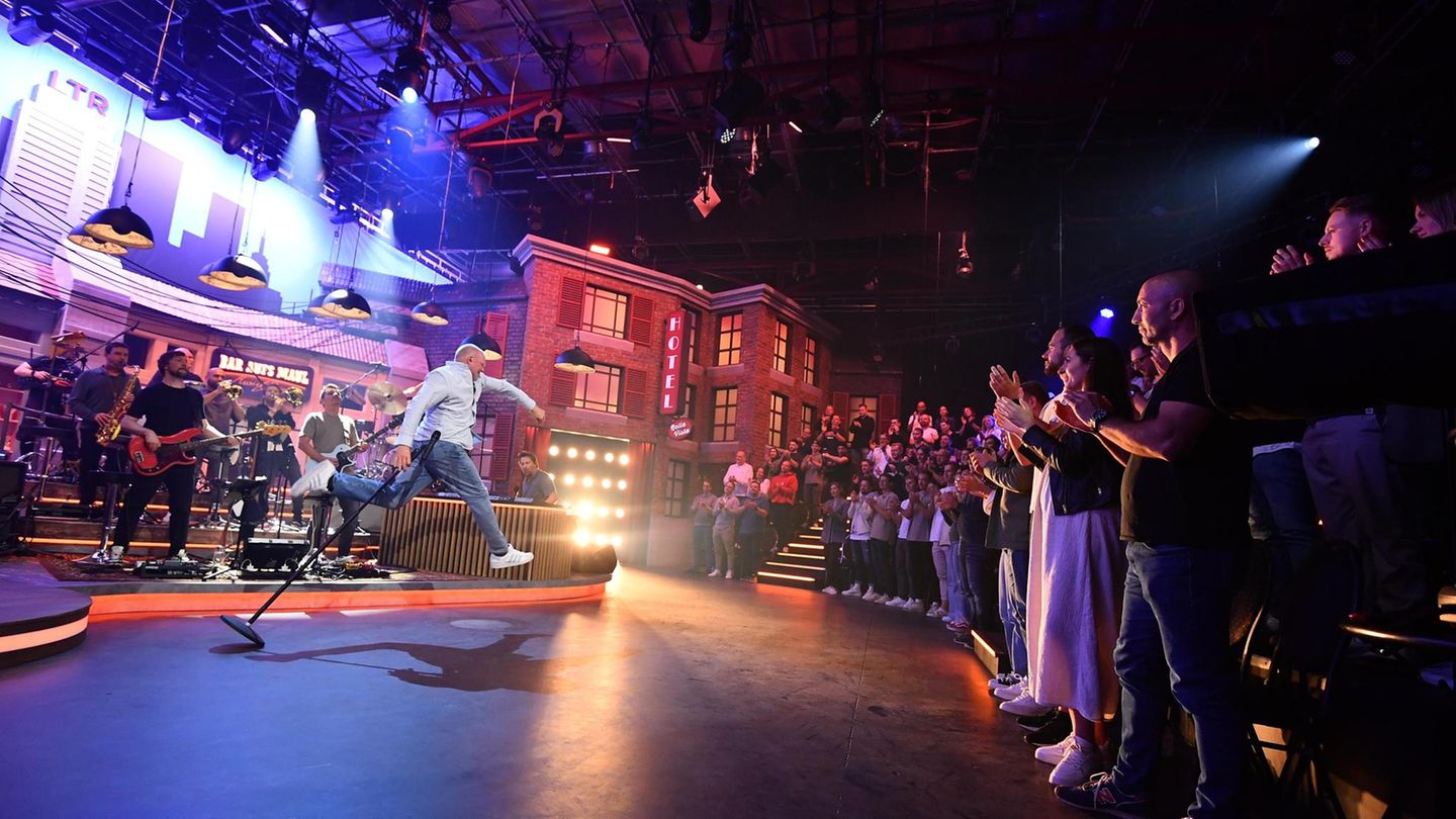 Dienstags wird die Show aufgezeichnet, mittwochs um 20.10 Uhr streamt RTL+ sie