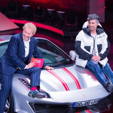 Kürsat Yildirim alias "Chico" mit Thomas Gottschalk und seinem Ferrari