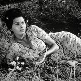 Auf der Leinwand macht sie sich rar, aber die Diva nimmt kein Blatt vor den Mund. Zur "MeToo"-Bewegung fand sie deutliche Worte: "Ich bin so stolz auf die Frauen, die sich gegen diese schreckliche und inakzeptable Misshandlung gewehrt haben. Das ist unzulässig und dauert schon viel zu lange an. Dank des Mutes dieser Frauen, ihrer Entschlossenheit und ihrer Stärke werden meine beiden Enkelinnen in einer besseren Welt aufwachsen; ich bewundere und respektiere sie zutiefst."