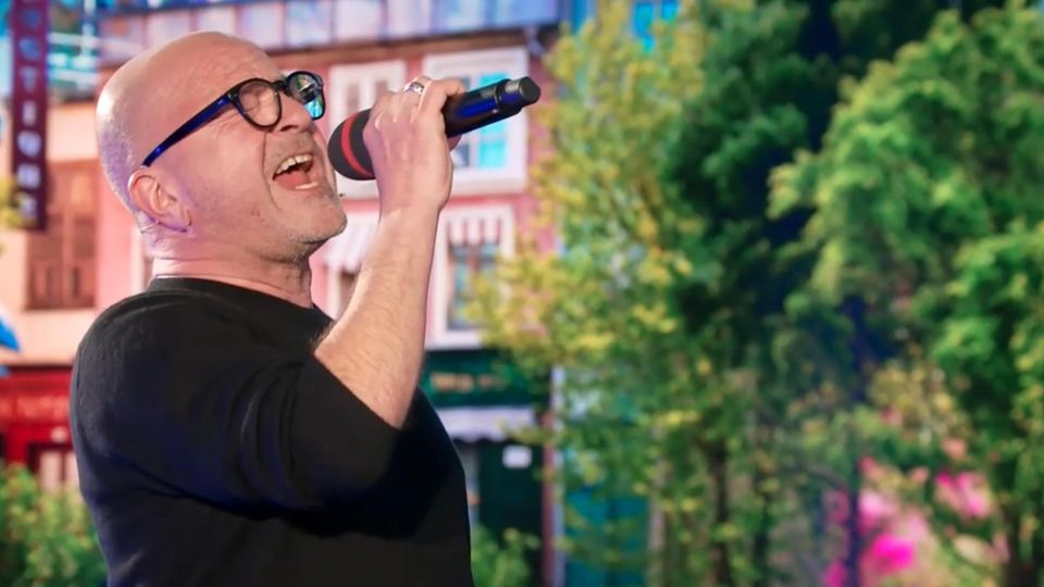 Nissim Mizrahi Das gab es noch nie: Dieter Bohlen vergibt goldene CD an ersten Kandidaten