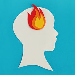 Autoimmunenzephalitis: Illustration zeigt einen scherenschnittartigen Kopf mit einer Flamme