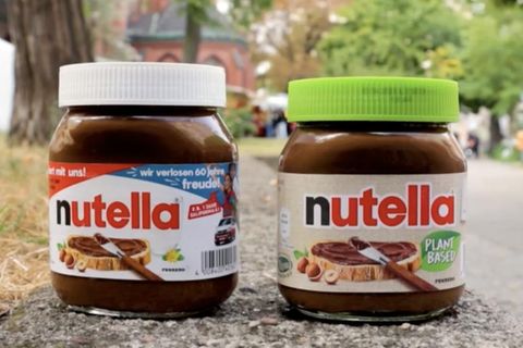 Ab 2025 ist vegane Nutella in Deutschland erhältlich. Wie schmeckt die Verison im Vergleich zum Original - und zur Konkurrenz? Und was sind die Inhaltsstoffe des veganen Aufstriches?