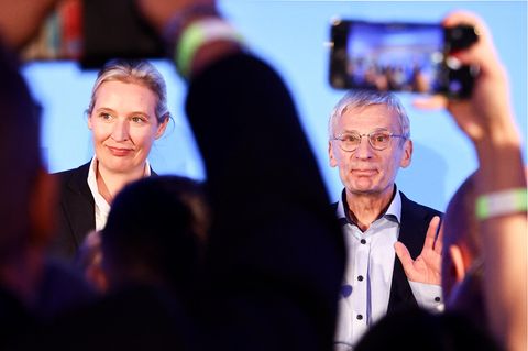 Alice Weidel am Abend der Landtagswahl in Brandenburg neben Hans-Christoph Berndt