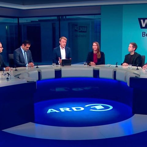 Inzwischen acht Parteien am Tisch der "Berliner Runde" – die meisten sind gegen die Ampel-Koalition