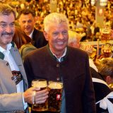 Oktoberfest Wiesn Schottenhamel Festhalle Innen