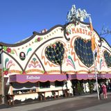 Oktoberfest Wiesn Marstall Festzelt Außen