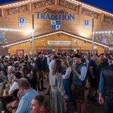 Oktoberfest Wiesn Festzelt Tradition Außen