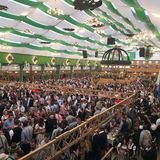 Oktoberfest Wiesn Armbrustschützenzelt Innen