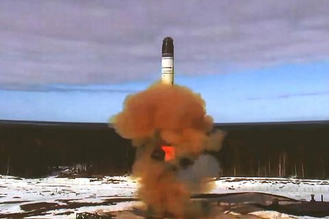Foto des erfolgreichen Starts einer RS-28 Sarmat 2022