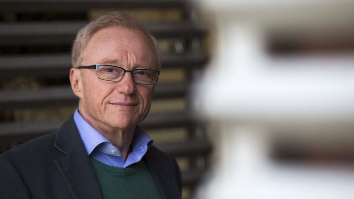 David Grossman wird für seinen Einsatz im Nahostkonflikt geehrt. Foto: Alejandro Garcia/EFE/EPA/dpa