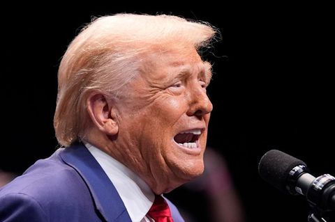 Donald Trump spricht im Johnny Mercer Theatre Civic Center in Savannah