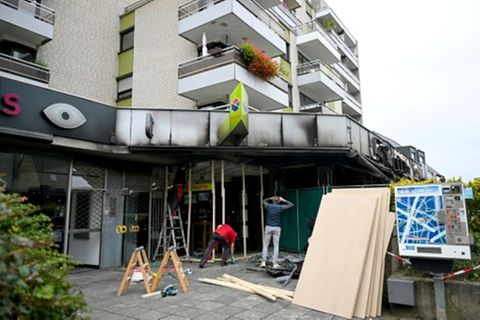 Das ausgebrannte Café im Stadtteil Köln-Pesch
