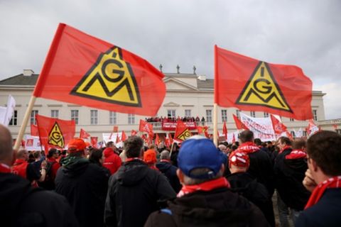 IG-Metall-Kundgebung bei VW in Hannover