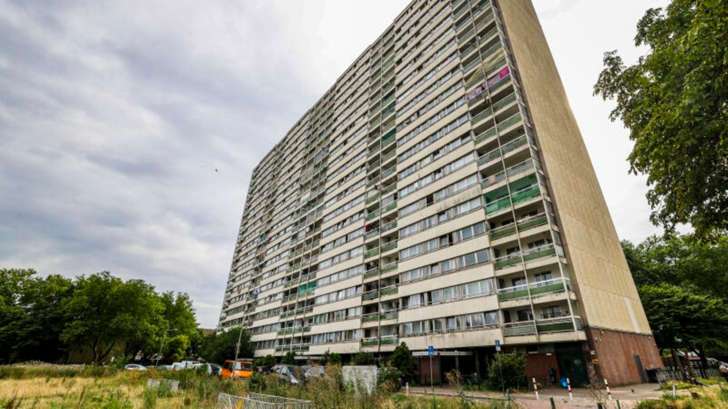 Duisburger Wohnkoloss in der Ottostraße