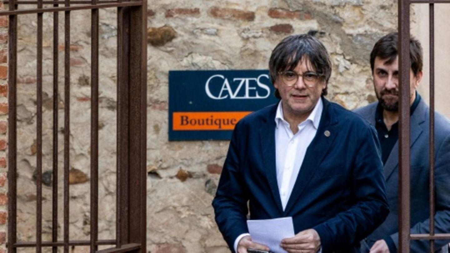 Carles Puigdemont 8links) und Antoni Comín